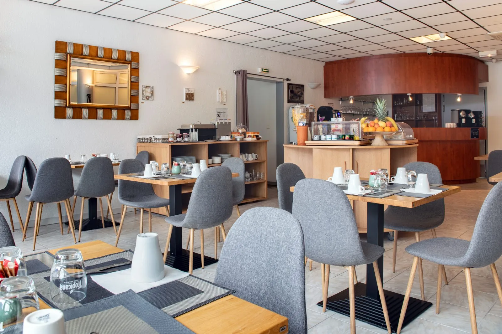 residence-cerise-les-jardins-du-lac-saint-paul-les-dax-salle-de-petit-dejeuner (3)