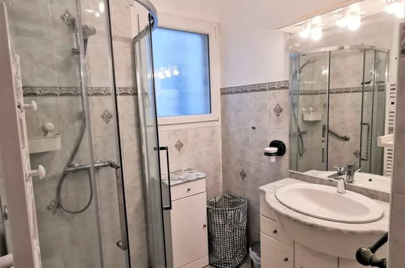 salle-eau-gite-la-maison-des-amis-ondres.