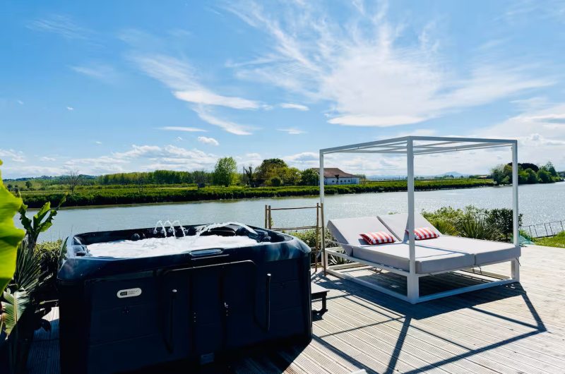 spa extérieur  © Cocoon du Gave