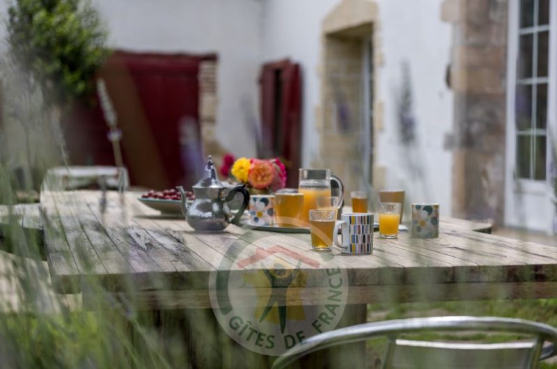 table ext privée gîte