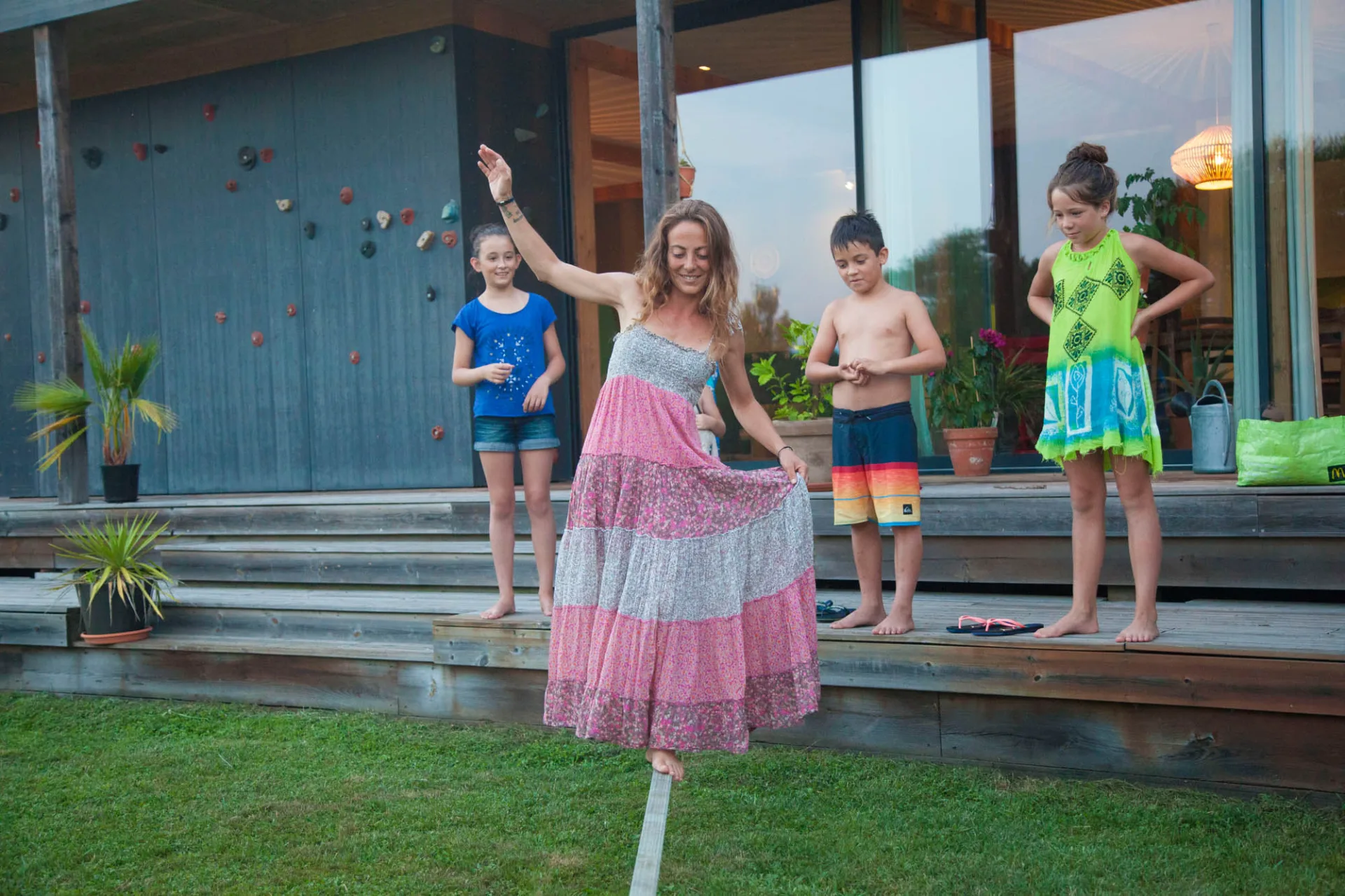 villa-moutic-messanges-slackline